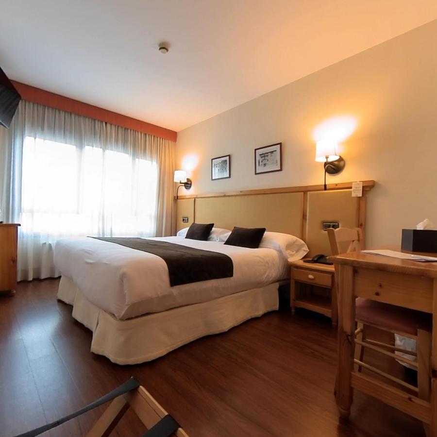 Hotel Meta Pas De La Casa Eksteriør billede