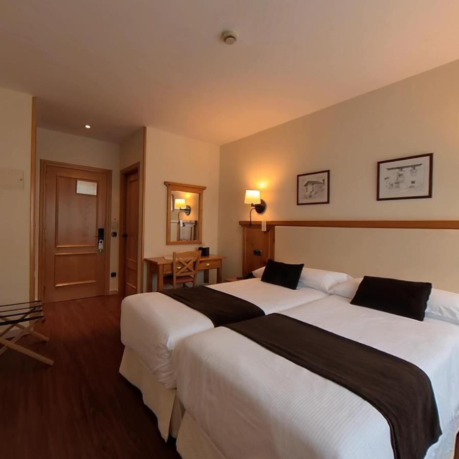 Hotel Meta Pas De La Casa Eksteriør billede