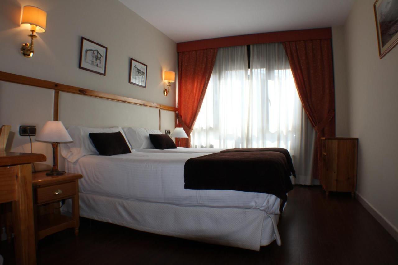 Hotel Meta Pas De La Casa Eksteriør billede