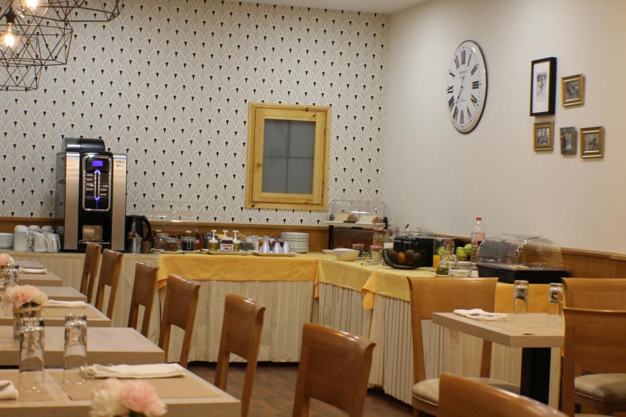 Hotel Meta Pas De La Casa Eksteriør billede